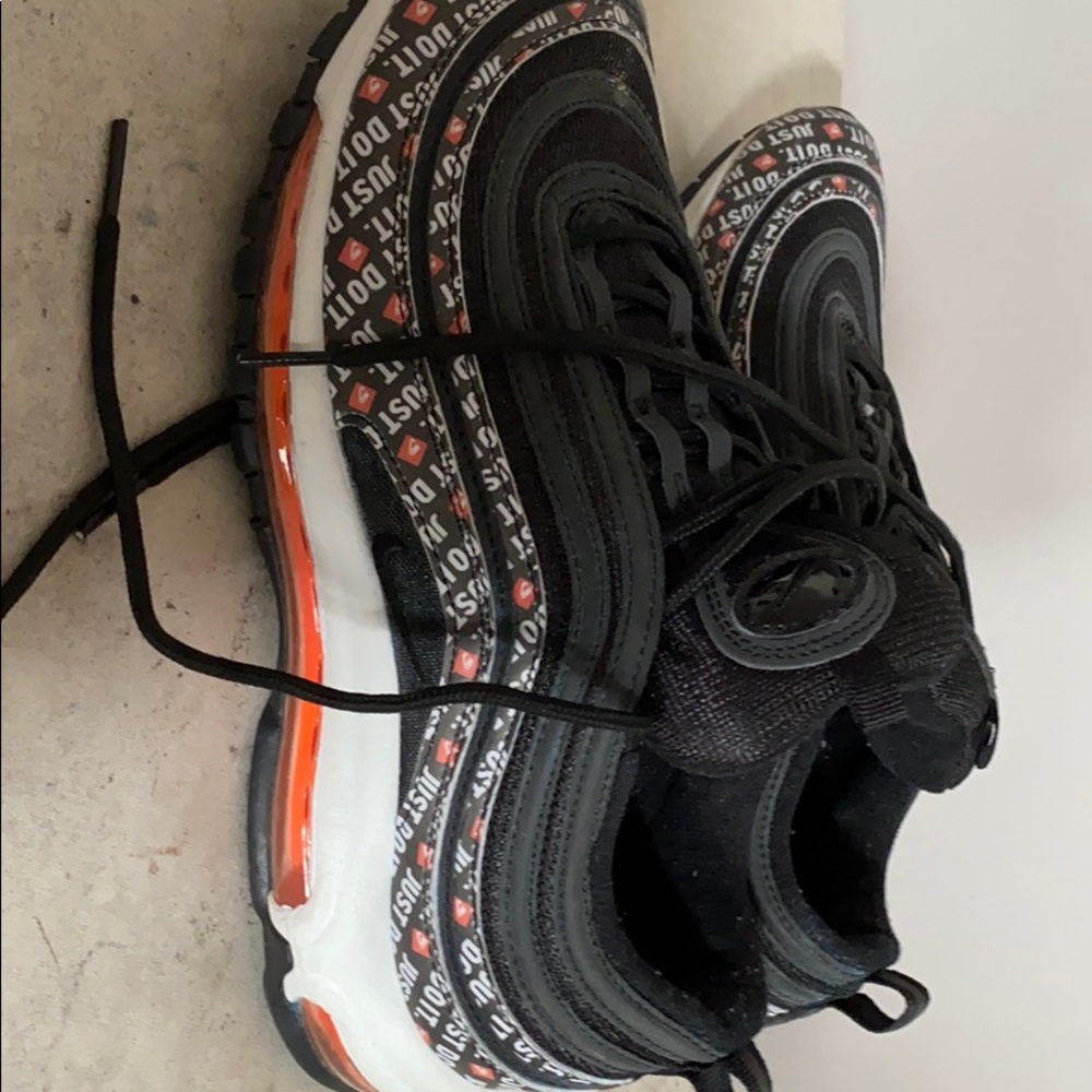 Nike air max